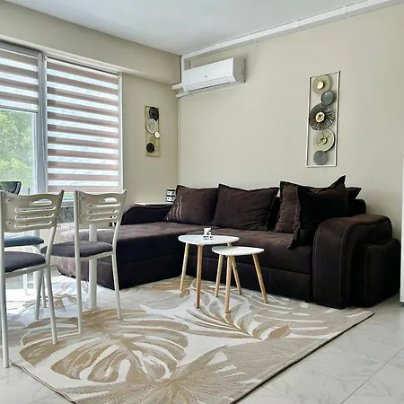 Breeze & Bliss I 1br With Parking Apartment Warna