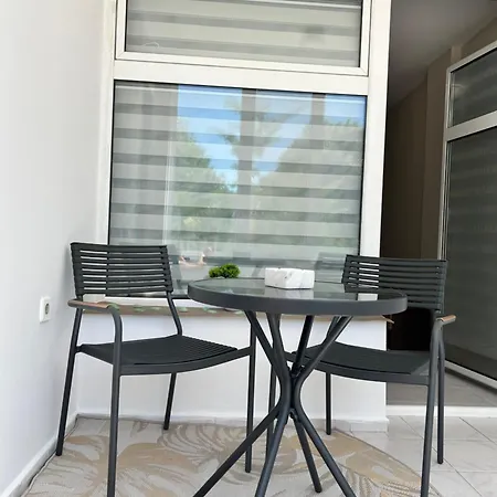Breeze & Bliss I 1br With Parking Apartment Warna